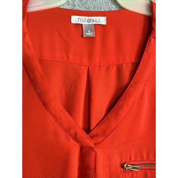 Roz & Ali Top Woman’s Small Red Blouse V Neck Shirt - Picture 3 of 16